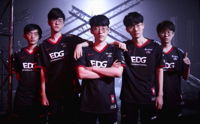 中的人气直 中的人气直