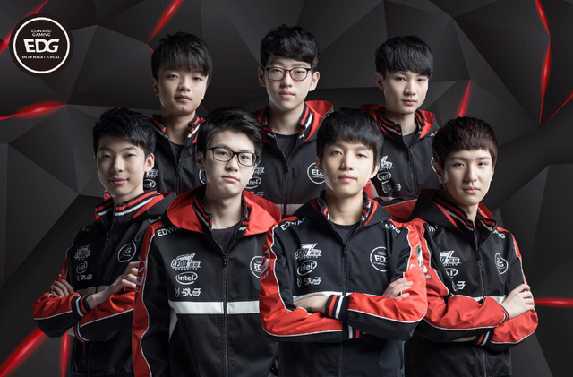 一老一小 一老一小